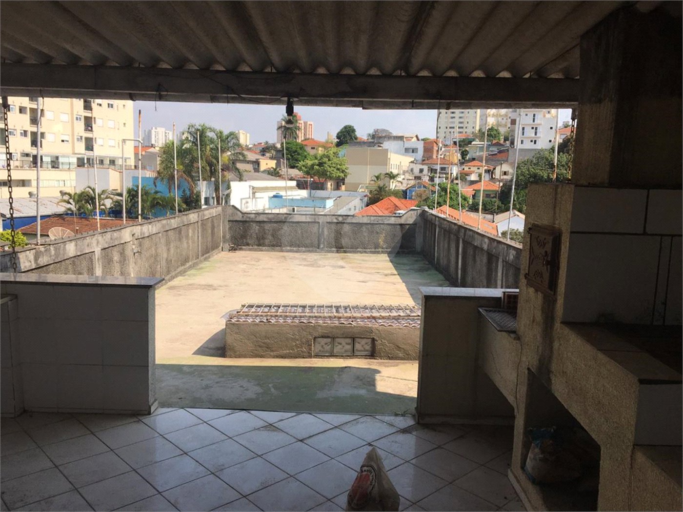 Prédio à venda com 2 suítes em Tremembé, São Paulo, SP