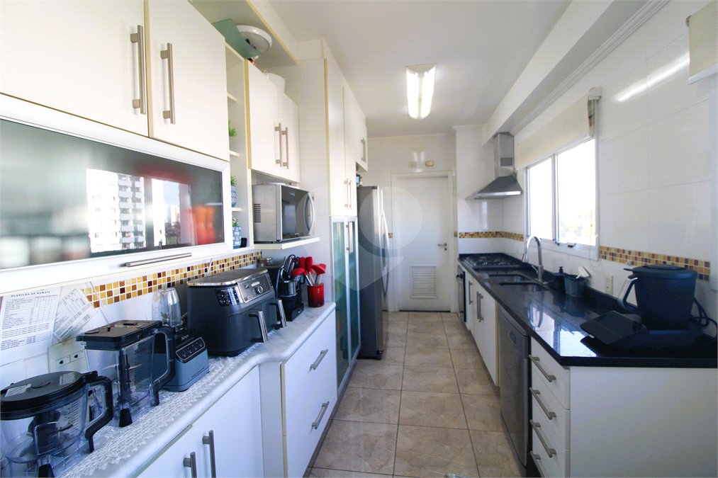 Apartamento à venda com 3 suítes em Santo Amaro, São Paulo, SP