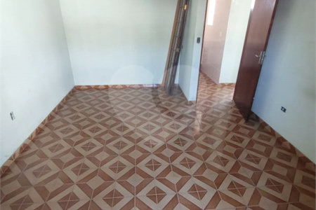 Casa à venda com 3 quartos, sendo 1 suíte, em Jardim das Palmeiras, Várzea Paulista, SP