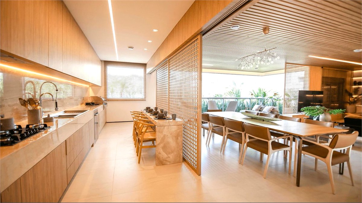 Apartamento à venda com 4 quartos, sendo 3 suítes, em Perdizes, São Paulo, SP