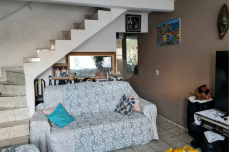 Casa à venda com 3 quartos em Jardim das Esmeraldas, São Paulo, SP