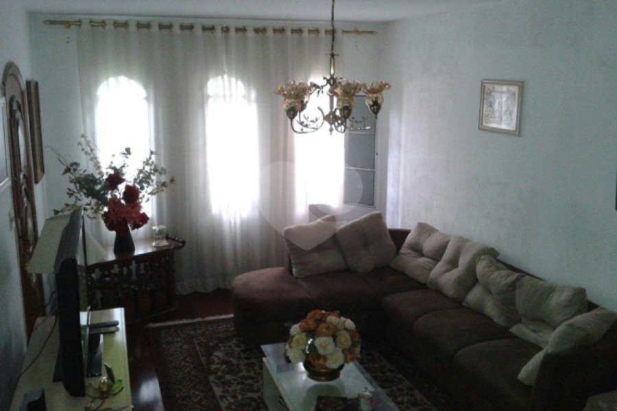 Sobrado à venda com 5 quartos, sendo 1 suíte, em Vila Mazzei, São Paulo, SP