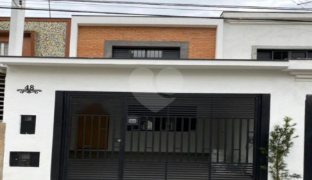 Casa de Vila à venda com 3 quartos, sendo 1 suíte,  em Belenzinho, São Paulo, SP