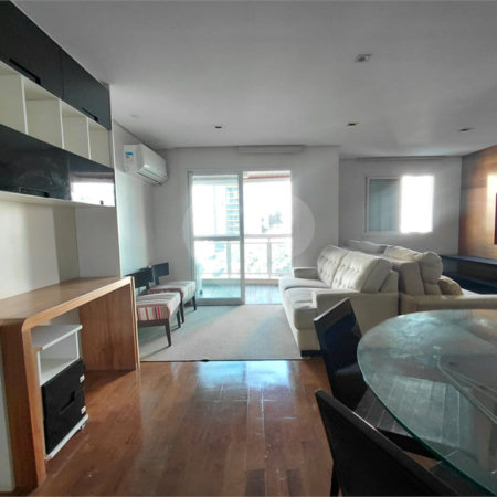 Apartamento à venda com 3 quartos, sendo 1 suíte,  em Vila Romana, São Paulo, SP