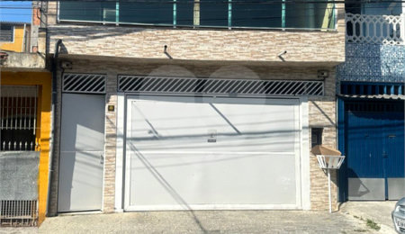 Sobrado à venda com 4 quartos em Jardim Luciana, Itaquaquecetuba, SP