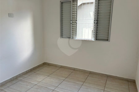Casa em condomínio à venda com 3 quartos, sendo 1 suíte, em Jardim Estância Brasil, Atibaia, SP