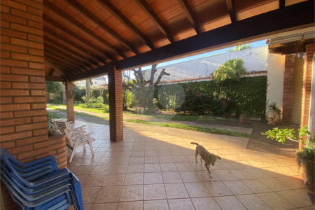 Casa à venda com 3 quartos, sendo 1 suíte, em Parque Residencial Monte Carlo, Ponta Porã, MS
