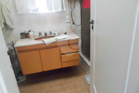 Sobrado à venda com 3 quartos, sendo 1 suíte,  em Jardim Marajoara, São Paulo, SP