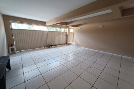 Sobrado à venda com 2 quartos em Jardim Ana Maria, Sorocaba, SP