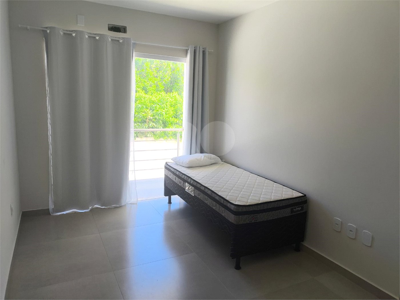 Duplex à venda com 3 quartos, sendo 1 suíte, em Taperapuan, Porto Seguro, BA