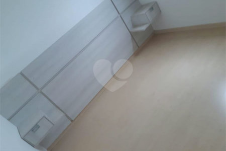 Apartamento no Ed. Residencial Spazio Mont Royal