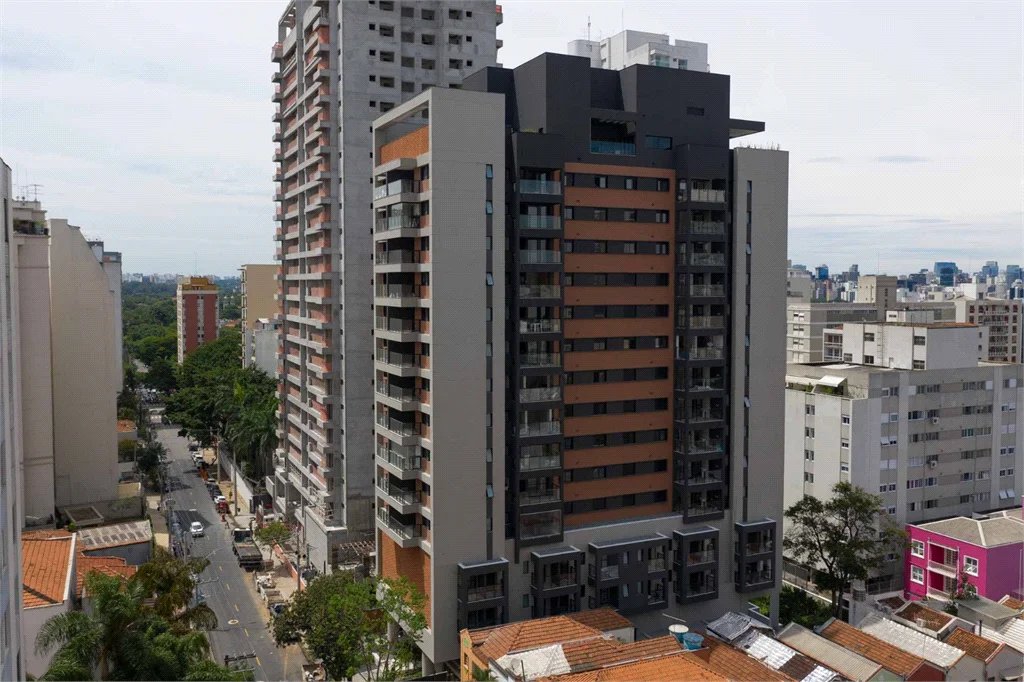 Apartamento à venda ou para alugar com 1 suíte em Pinheiros, São Paulo, SP