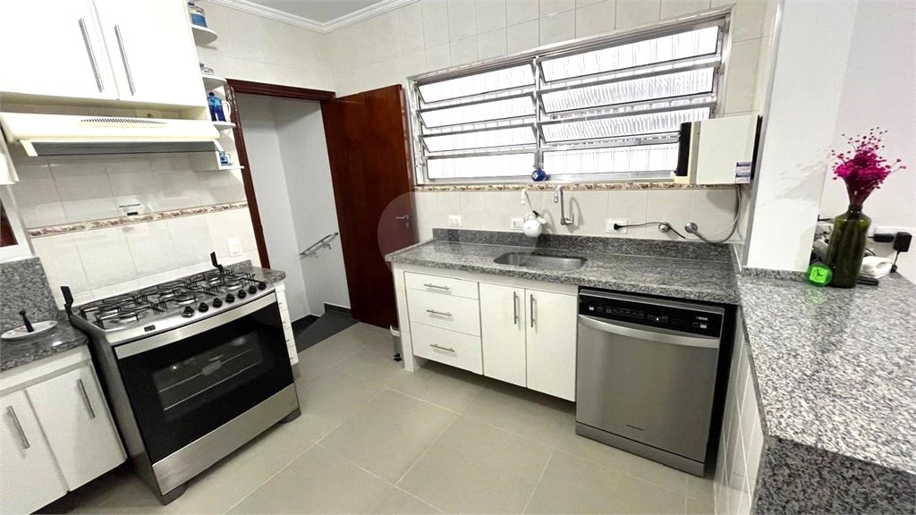 Sobrado à venda com 4 quartos, sendo 1 suíte, em Ipiranga, São Paulo, SP