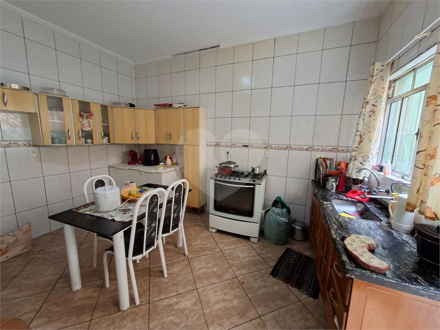 Casa à venda com 4 quartos, sendo 1 suíte,  em Vila Santa Maria, Guarulhos, SP