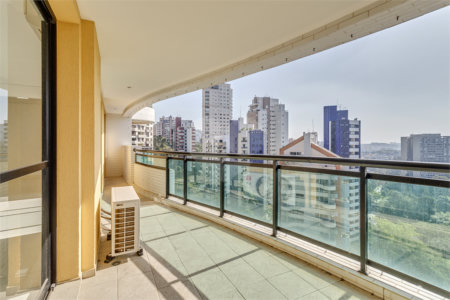 Apartamento à venda com 3 quartos, sendo 1 suíte, em Morumbi, São Paulo, SP