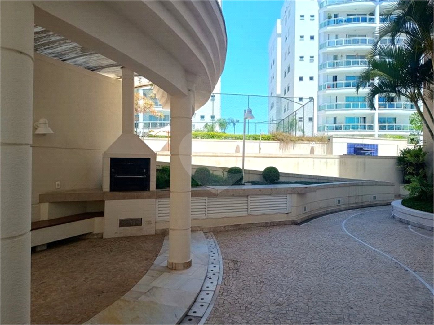 Apartamento à venda com 4 suítes em Jardim Leonor, São Paulo, SP