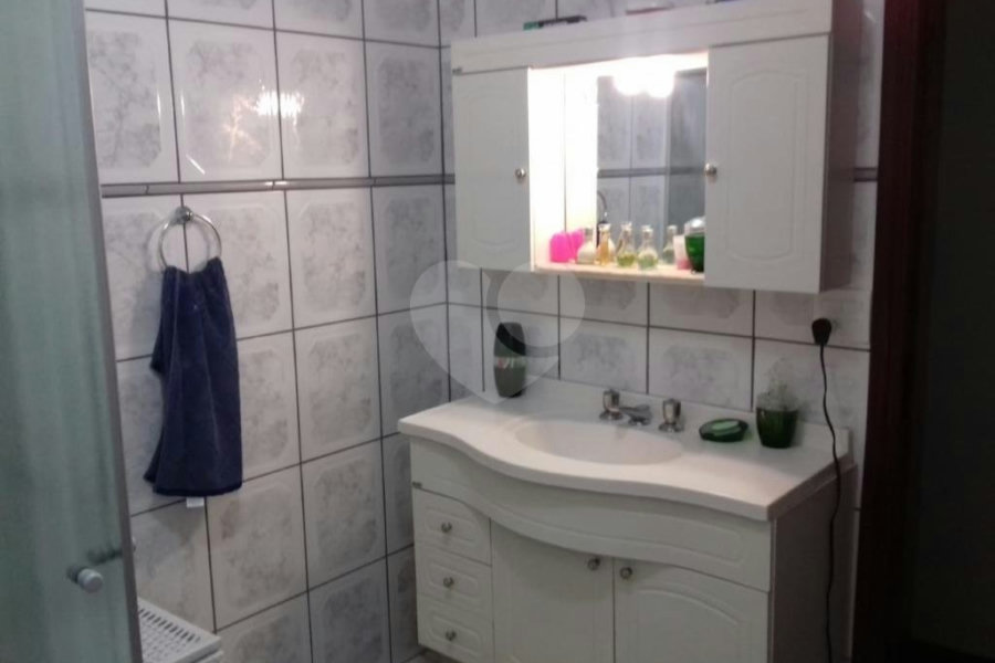 Sobrado à venda com 3 quartos em Vila Guilherme, São Paulo, SP