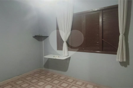 Casa à venda com 3 quartos, sendo 1 suíte,  em Jardim Vila Galvão, Guarulhos, SP