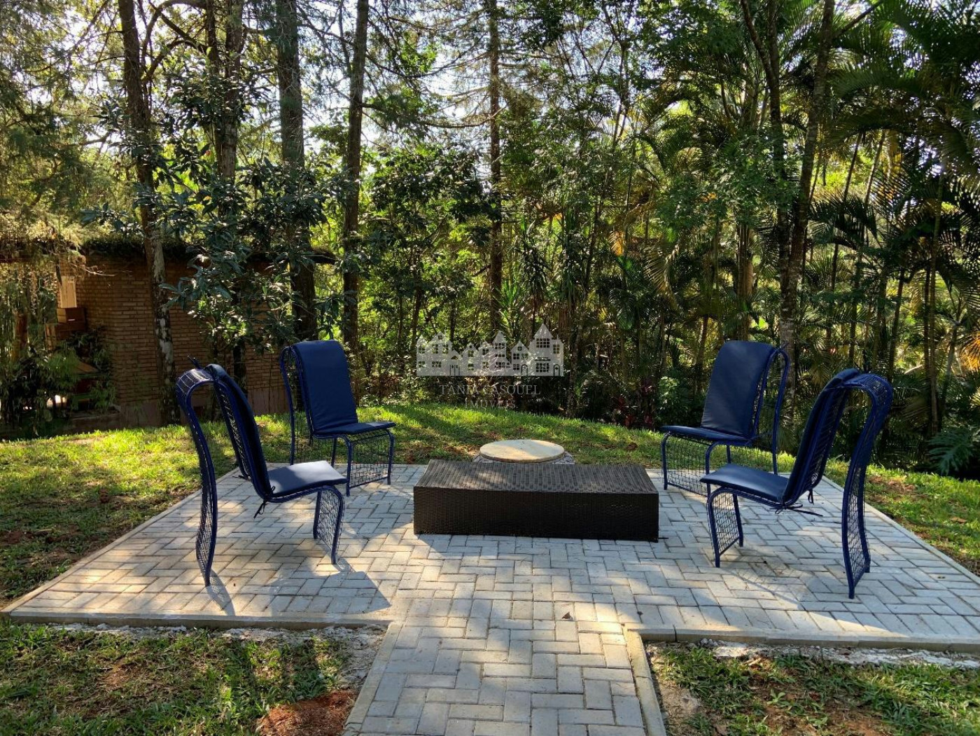 Casa à venda ou para alugar com 3 suítes no condomínio Estância Parque Atibaia, Atibaia - SP