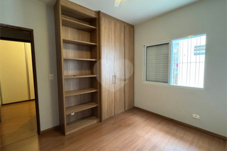 Casa Térrea à venda com 3 quartos, sendo 1 suíte,  em Vila Madalena, São Paulo, SP