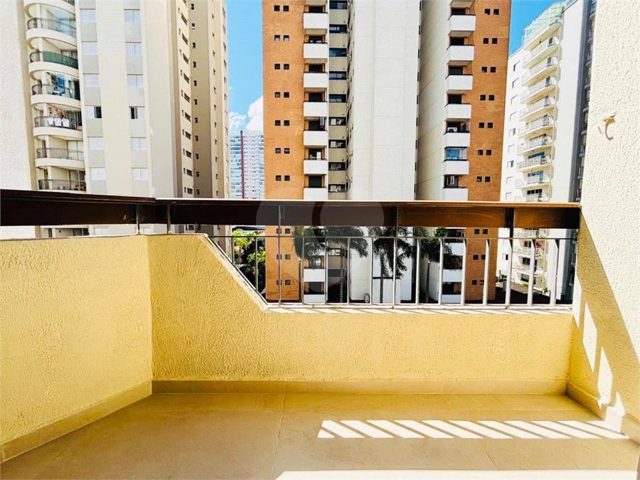 Apto reformado, 2 dormitórios na Pompéia
