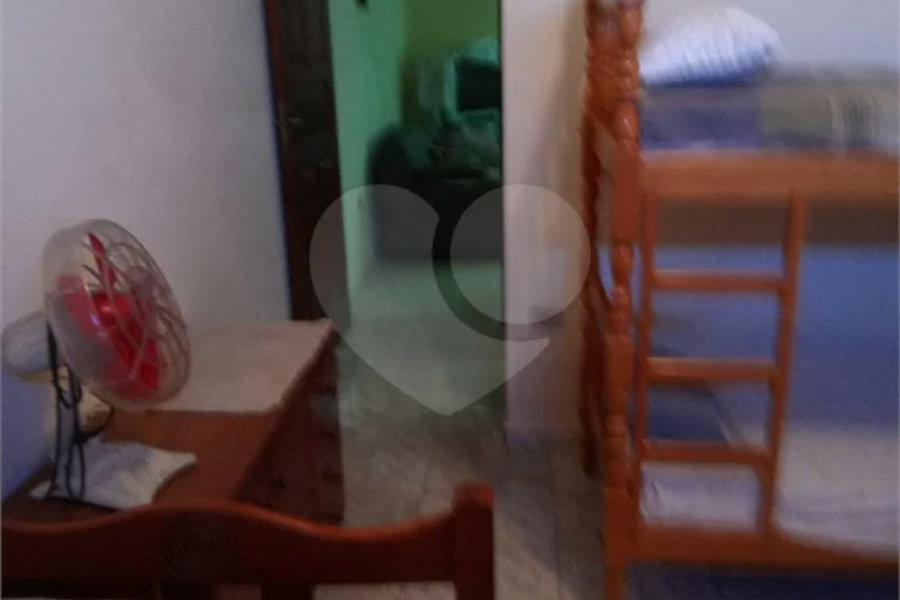 Casa Térrea à venda com 2 quartos, sendo 1 suíte, no Centro, Itanhaém, SP