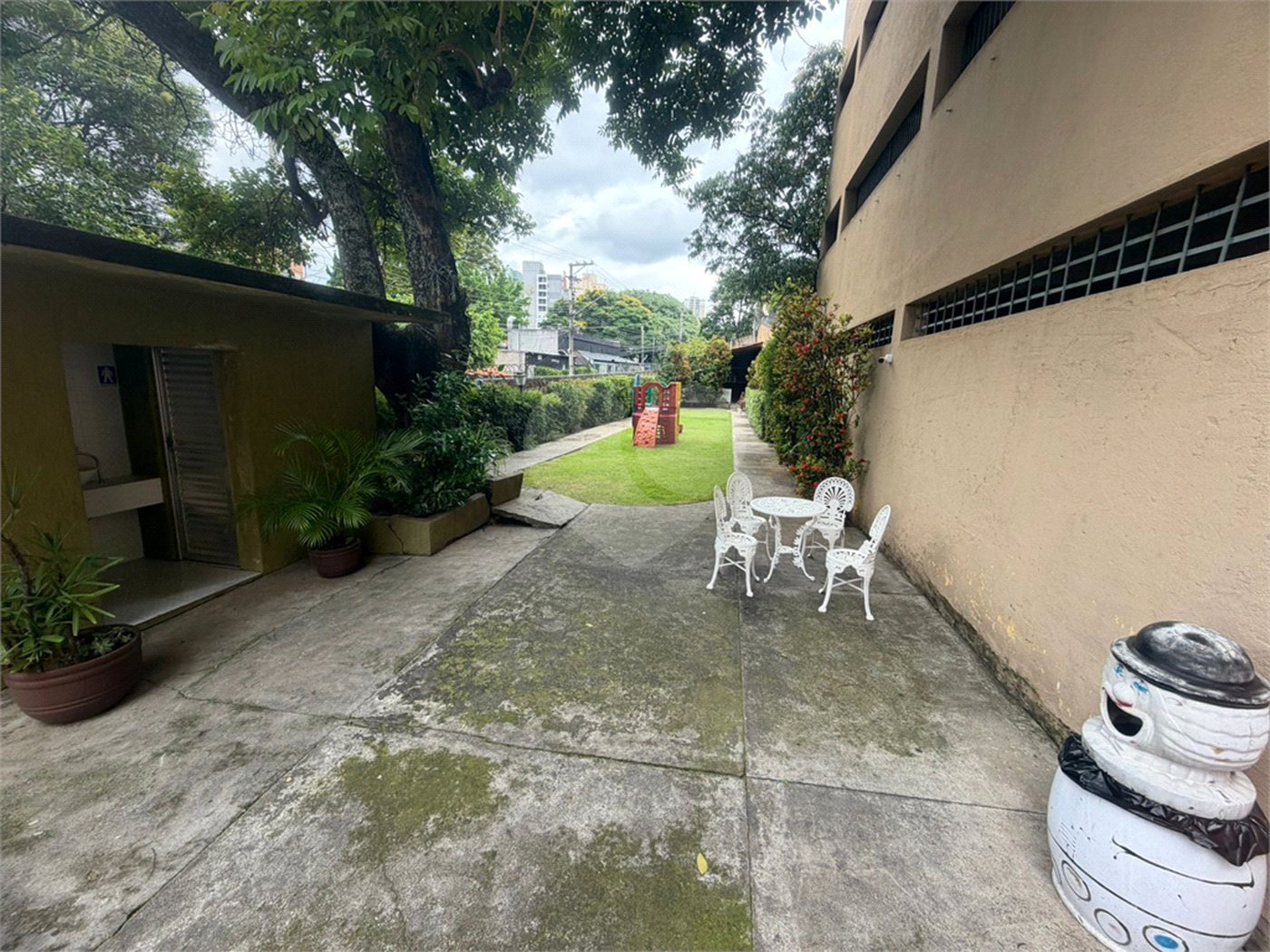 Apartamento à venda com 2 quartos, sendo 1 suíte,  em Vila Paulicéia, São Paulo, SP