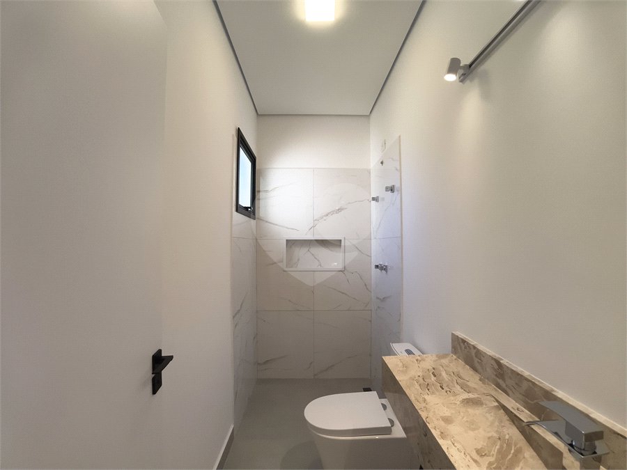 Casa à venda com 3 quartos, sendo 1 suíte, no condomínio Residencial Villagio Wanel, Sorocaba - SP