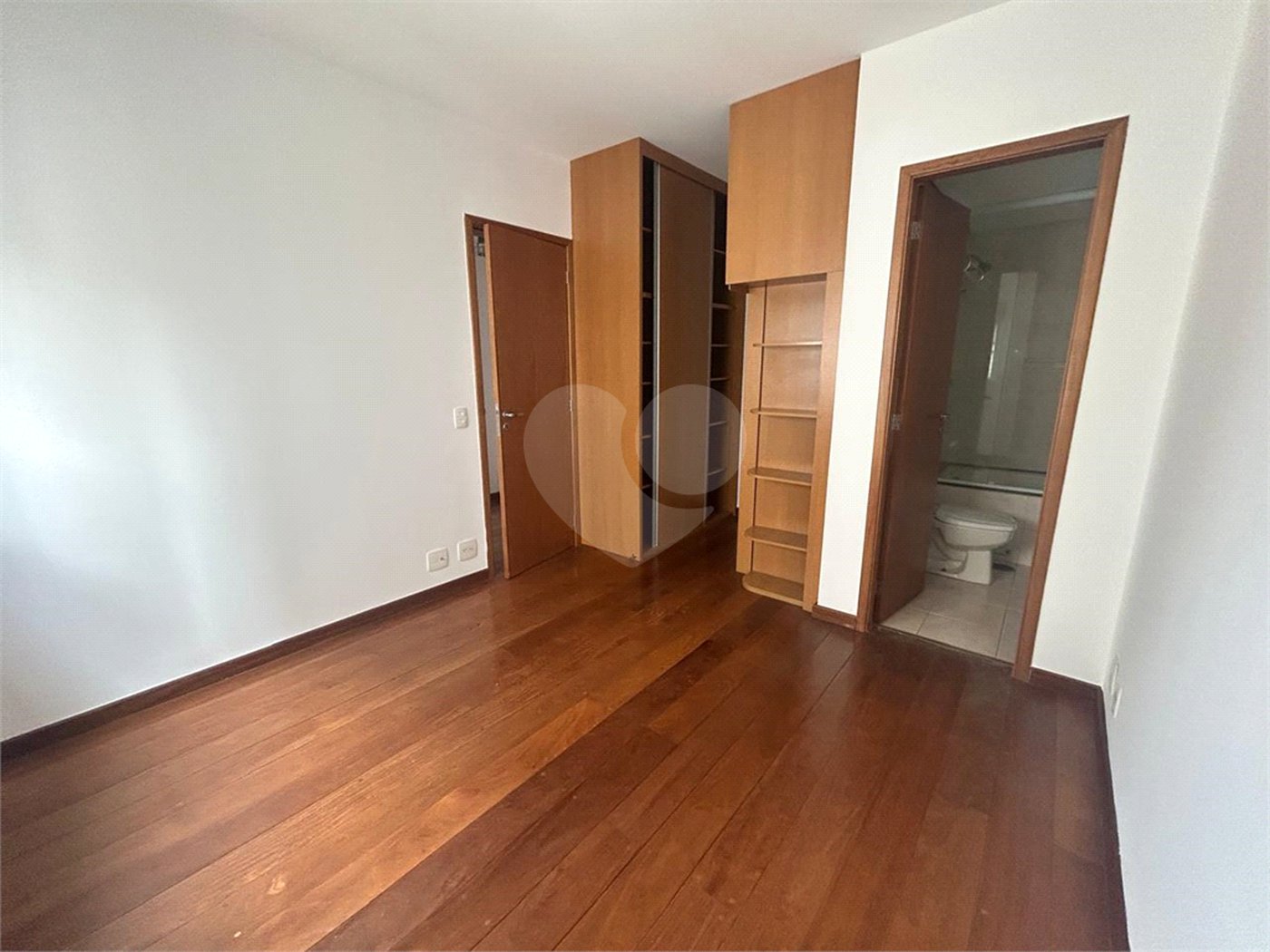 Apartamento para alugar com 3 quartos, sendo 1 suíte, em Pinheiros, São Paulo, SP