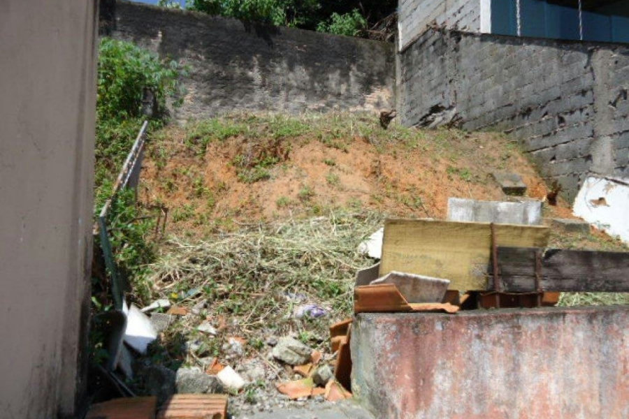 Casa à venda com 3 quartos, sendo 1 suíte, em Jardim Peri, São Paulo, SP