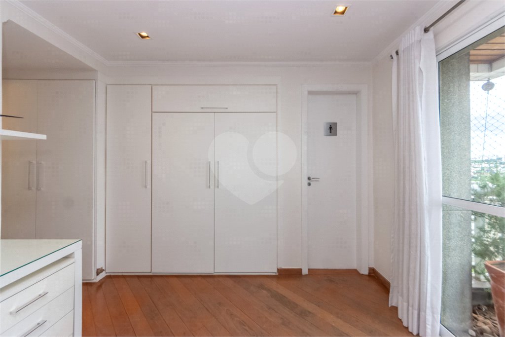 Cobertura à venda com 3 quartos, sendo 2 suítes,  em Vila Progredior, São Paulo, SP