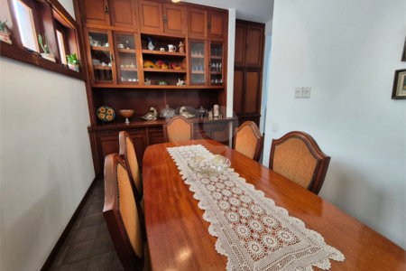 Casa de Vila à venda ou para alugar com 4 quartos, sendo 2 suítes,  em Jardim Leonor, São Paulo, SP