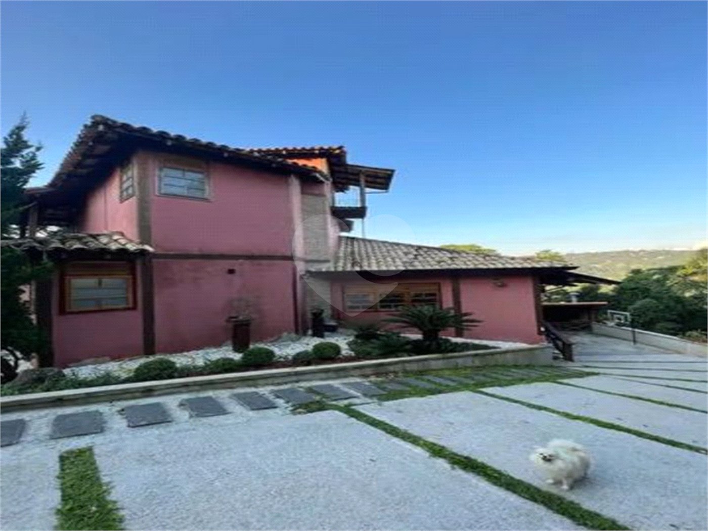 Casa à venda com 3 quartos, sendo 1 suíte,  no condomínio Alpes da Cantareira, Mairiporã - SP