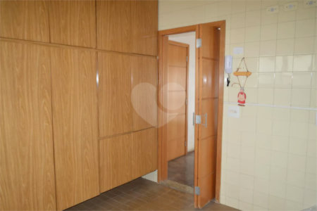 Apartamento à venda com 3 quartos, sendo 1 suíte,  em Vila Mariana, São Paulo, SP