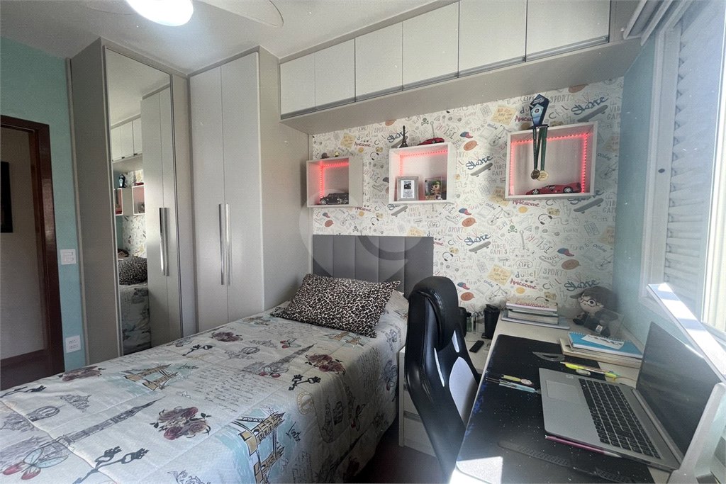 Sobrado à venda com 3 quartos em Vila Gustavo, São Paulo, SP