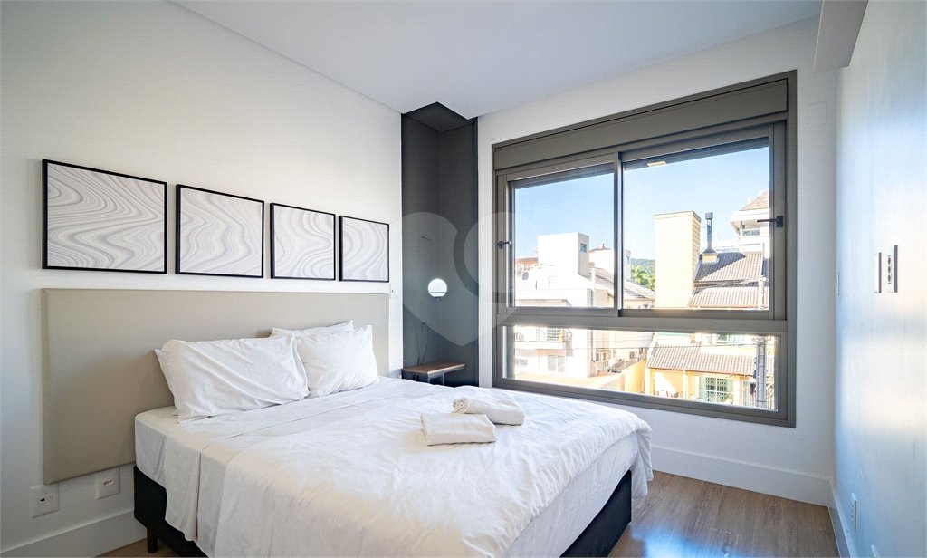Apartamento à venda com 3 suítes em Jurerê, Florianópolis, SC