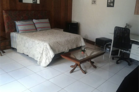 Sobrado à venda com 4 quartos, sendo 2 suítes, em Vila Madalena, São Paulo, SP