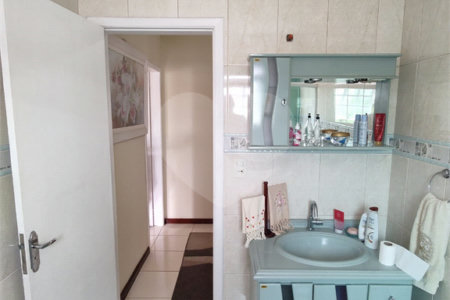 Casa à venda com 3 quartos, sendo 1 suíte, em Inhoaíba, Rio de Janeiro, RJ