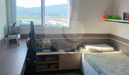 Apartamento à venda com 3 quartos, sendo 1 suíte,  em Vila Vitória, Mogi das Cruzes, SP