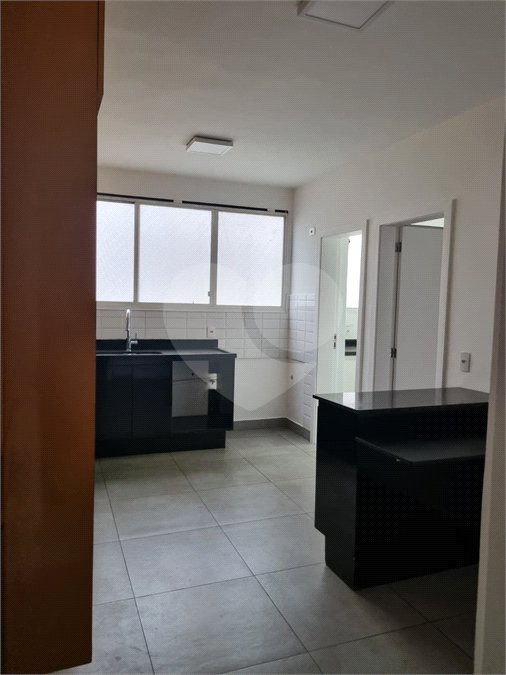Apartamento à venda com 3 quartos, sendo 1 suíte, em Jardim América, São Paulo, SP