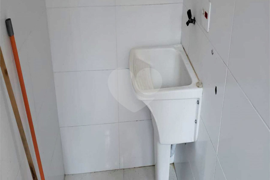 Sobrado à venda com 3 quartos, sendo 1 suíte, em Vila Romero, São Paulo, SP