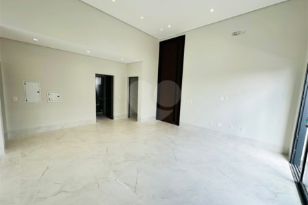 Casa à venda com 3 suítes no condomínio Villa Jardim, Cuiabá - MT