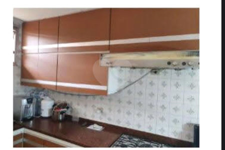 Sobrado à venda com 4 quartos, sendo 3 suítes,  em Jardim Petrópolis, São Paulo, SP