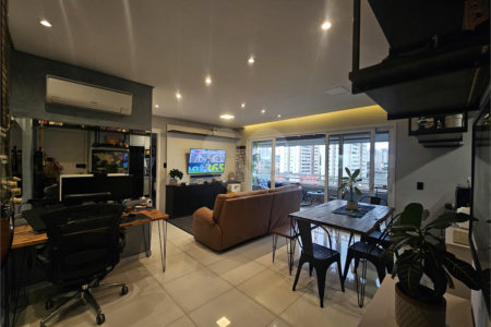 Apartamento à venda com 2 quartos, sendo 1 suíte,  em Tatuapé, São Paulo, SP