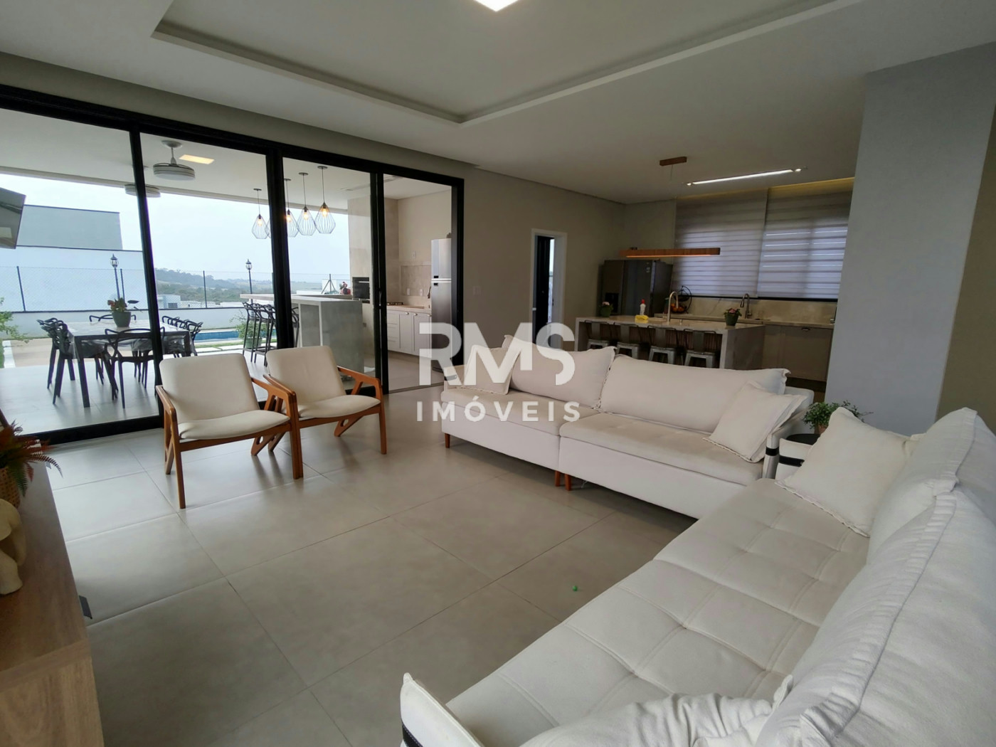 Casa à venda com 4 suítes em Residencial Saint Paul, Itu, SP