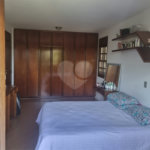 Casa à venda com 3 quartos, sendo 1 suíte, no condomínio Alpes da Cantareira, Mairiporã - SP