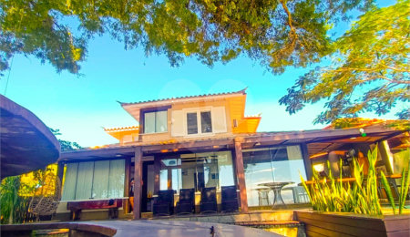 Casa em condomínio à venda com 5 quartos, sendo 4 suítes,  em Manguinhos, Armação dos Búzios, RJ