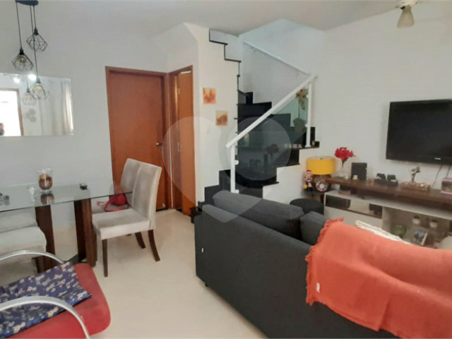 Casa à venda com 2 suítes no condomínio Alto da Serra, São Paulo - SP