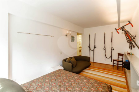 Apartamento à venda com 3 quartos, sendo 1 suíte, em Jardim Paulista, São Paulo, SP