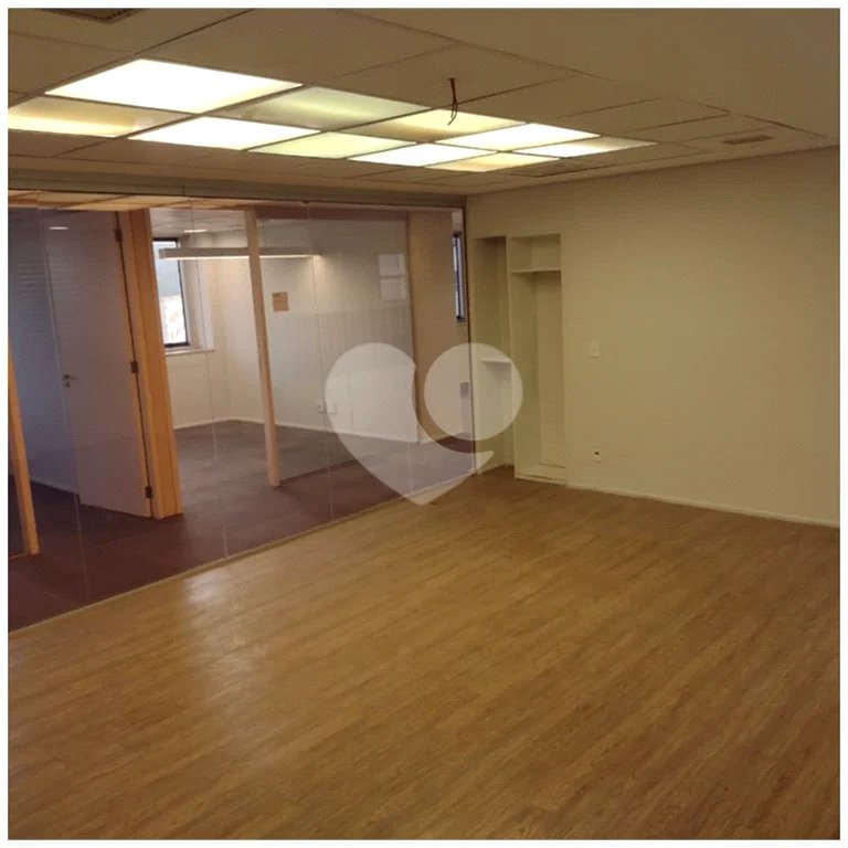 Conjunto comercial para locação na Vila Olímpia 384,81 m², 7 vagas de garagem